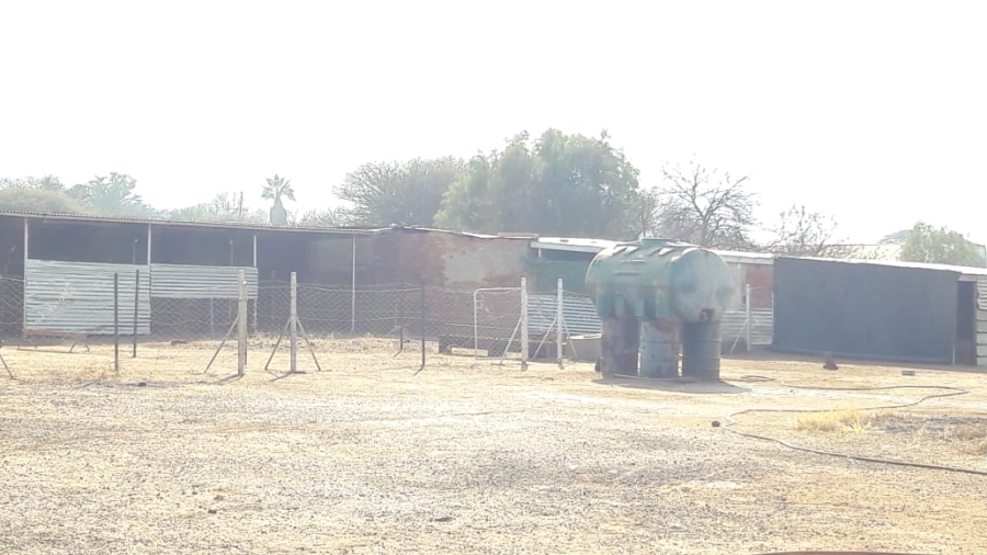 5 Bedroom Property for Sale in Rietfontein A H North West